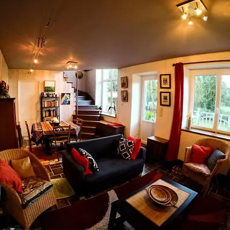 公寓 Lovely House By The Rance River, Near Dinan Port
