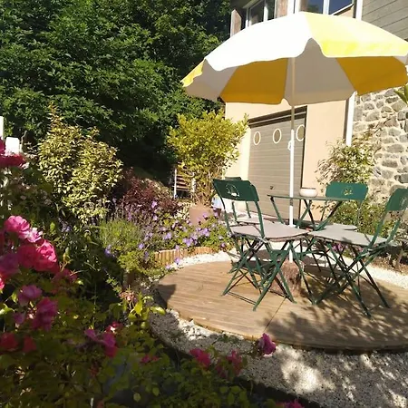 Lovely House By The Rance River, Near Dinan Port Apartment