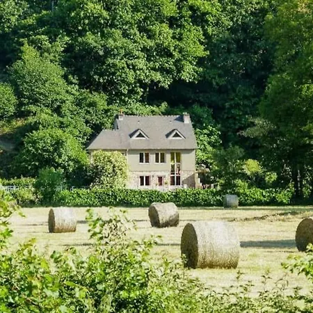 Lovely House By The Rance River, Near Dinan Port Lanvallay